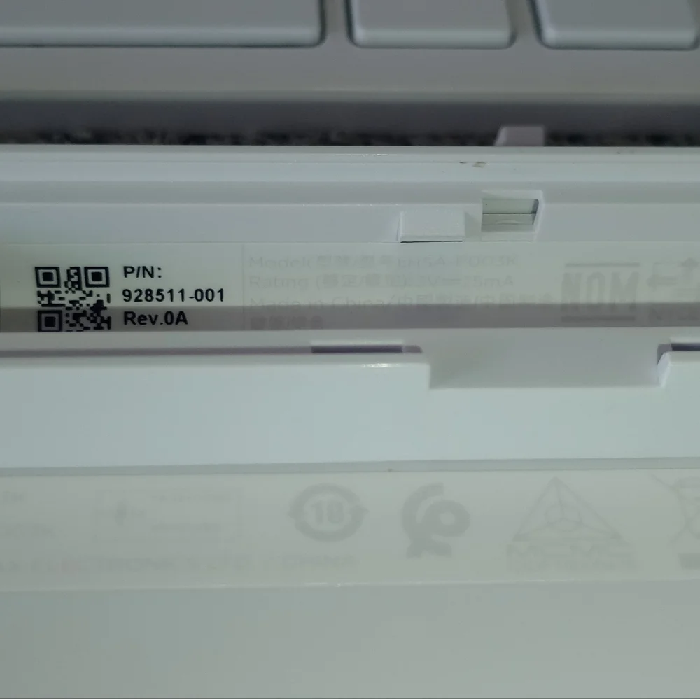 HP Wireless Keyboard - No USB Receiver Dongle - White